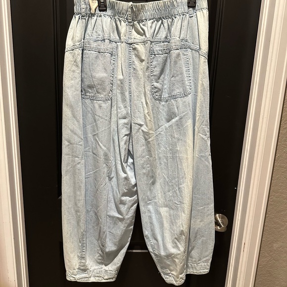 We The Free Esme Pull-On Denim Barrel Pants L - Picture 2 of 3